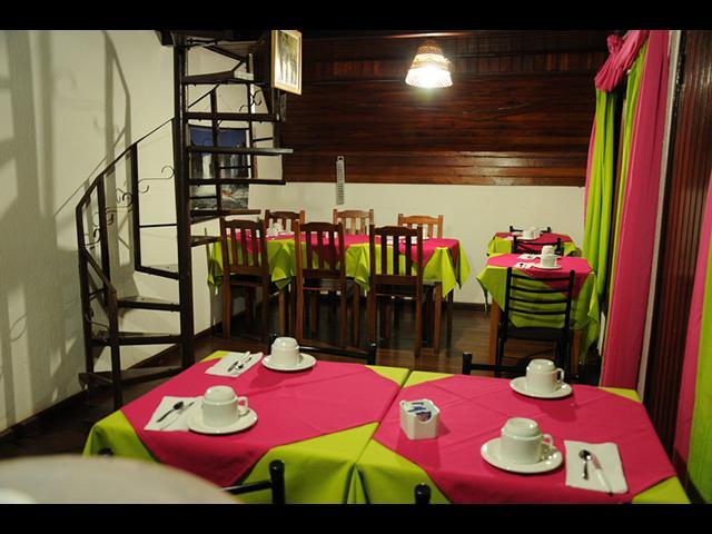 Hôtel Residencial Los Rios à Puerto Iguazú Extérieur photo