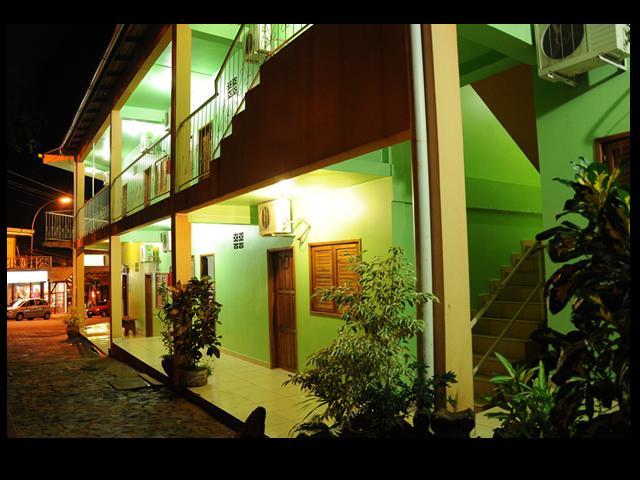 Hôtel Residencial Los Rios à Puerto Iguazú Extérieur photo