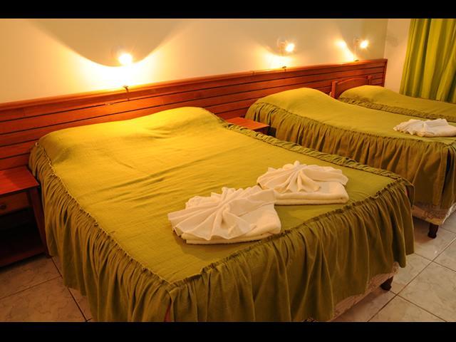 Hôtel Residencial Los Rios à Puerto Iguazú Extérieur photo